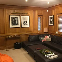 living area with sofa